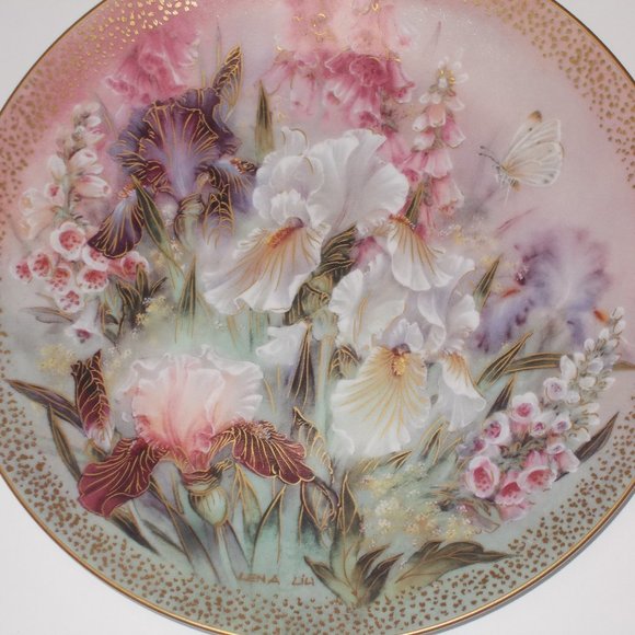 Other - Gorgeous vintage plate by Lena Liu, numbered and signed, approximately 8 3/4"